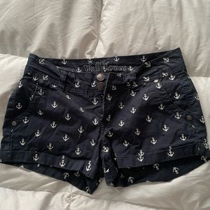 Anchor shorts